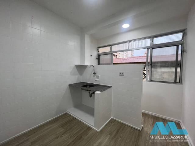 #373 - Apartamento para Venda em Praia Grande - SP
