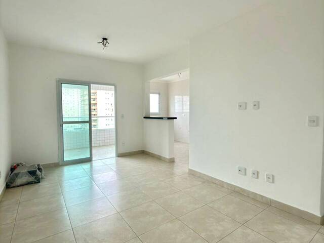 #428 - Apartamento para Venda em Praia Grande - SP