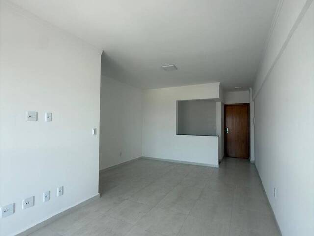 Apartamento para Venda em Praia Grande - 4