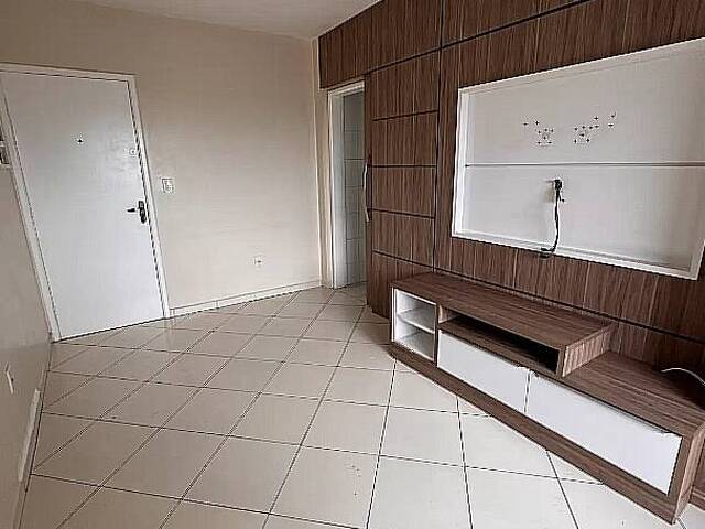 #568 - Apartamento para Venda em Praia Grande - SP