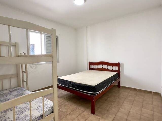 #590 - Apartamento para Venda em Praia Grande - SP