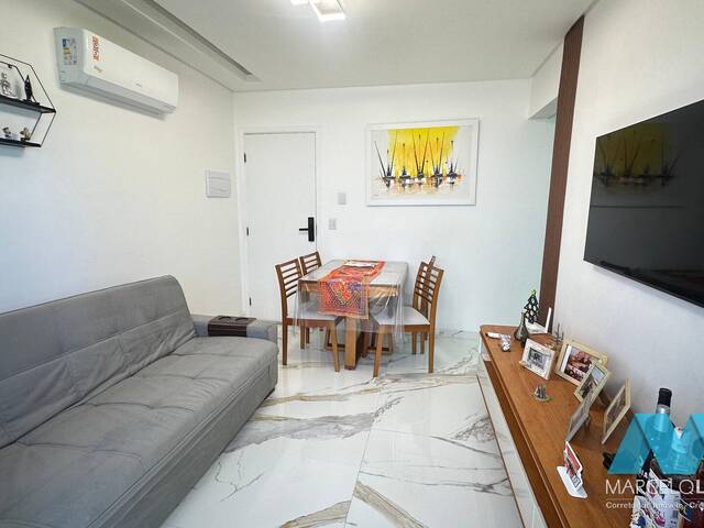 #595 - Apartamento para Venda em Praia Grande - SP