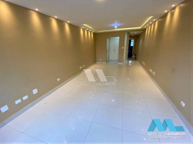 Apartamento para Venda em Santos - 2