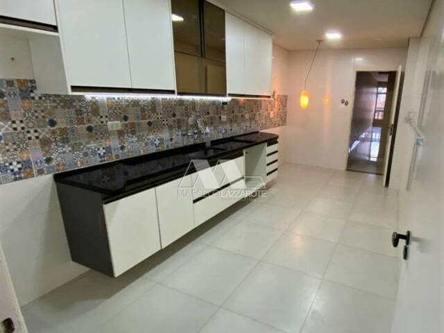 Apartamento para Venda em Santos - 4